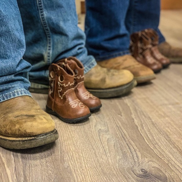 Meet your Posher, Bethany - Picture 1 of 1